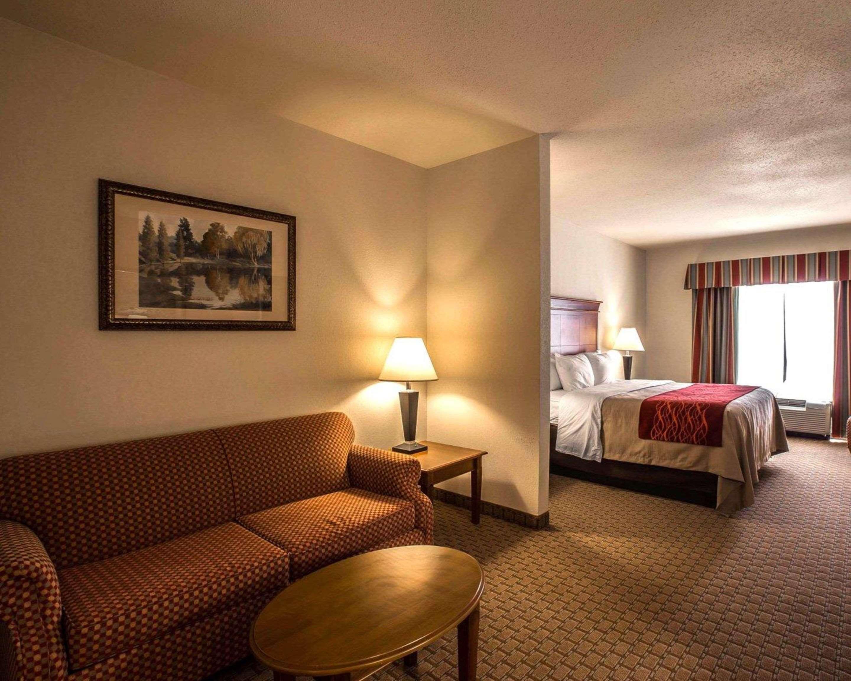 Comfort Inn & Suites Rogersville Екстериор снимка
