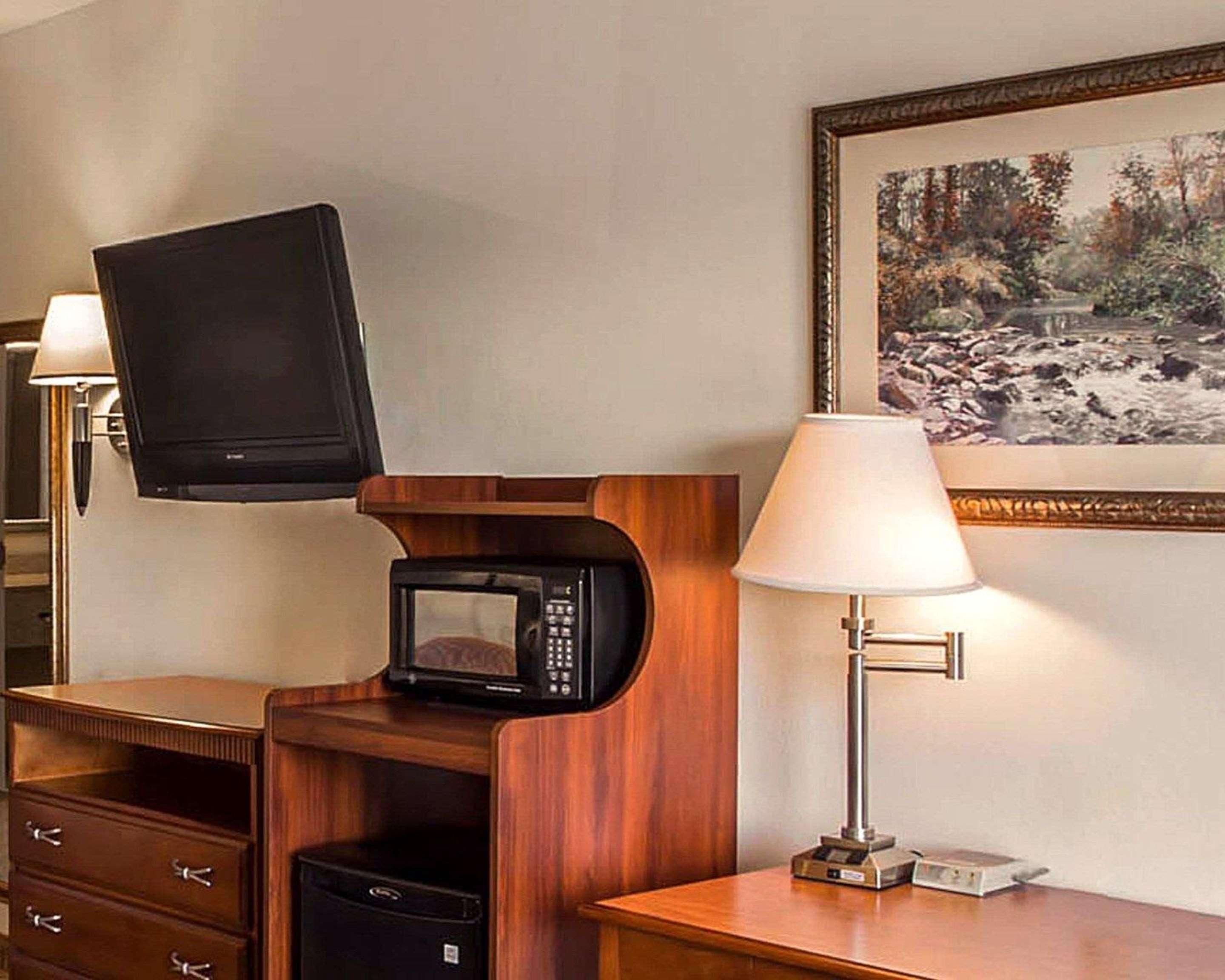 Comfort Inn & Suites Rogersville Екстериор снимка