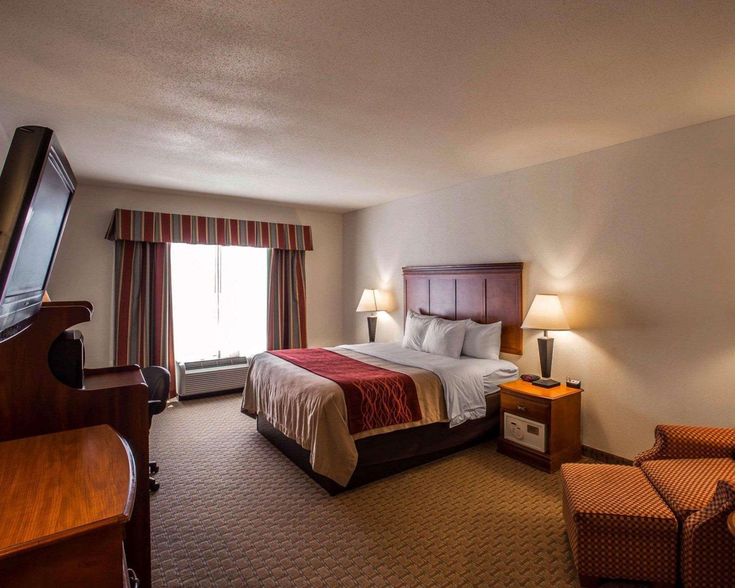 Comfort Inn & Suites Rogersville Екстериор снимка
