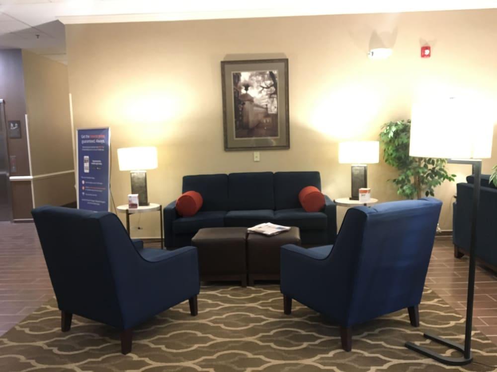 Comfort Inn & Suites Rogersville Екстериор снимка