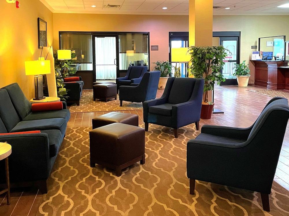 Comfort Inn & Suites Rogersville Екстериор снимка