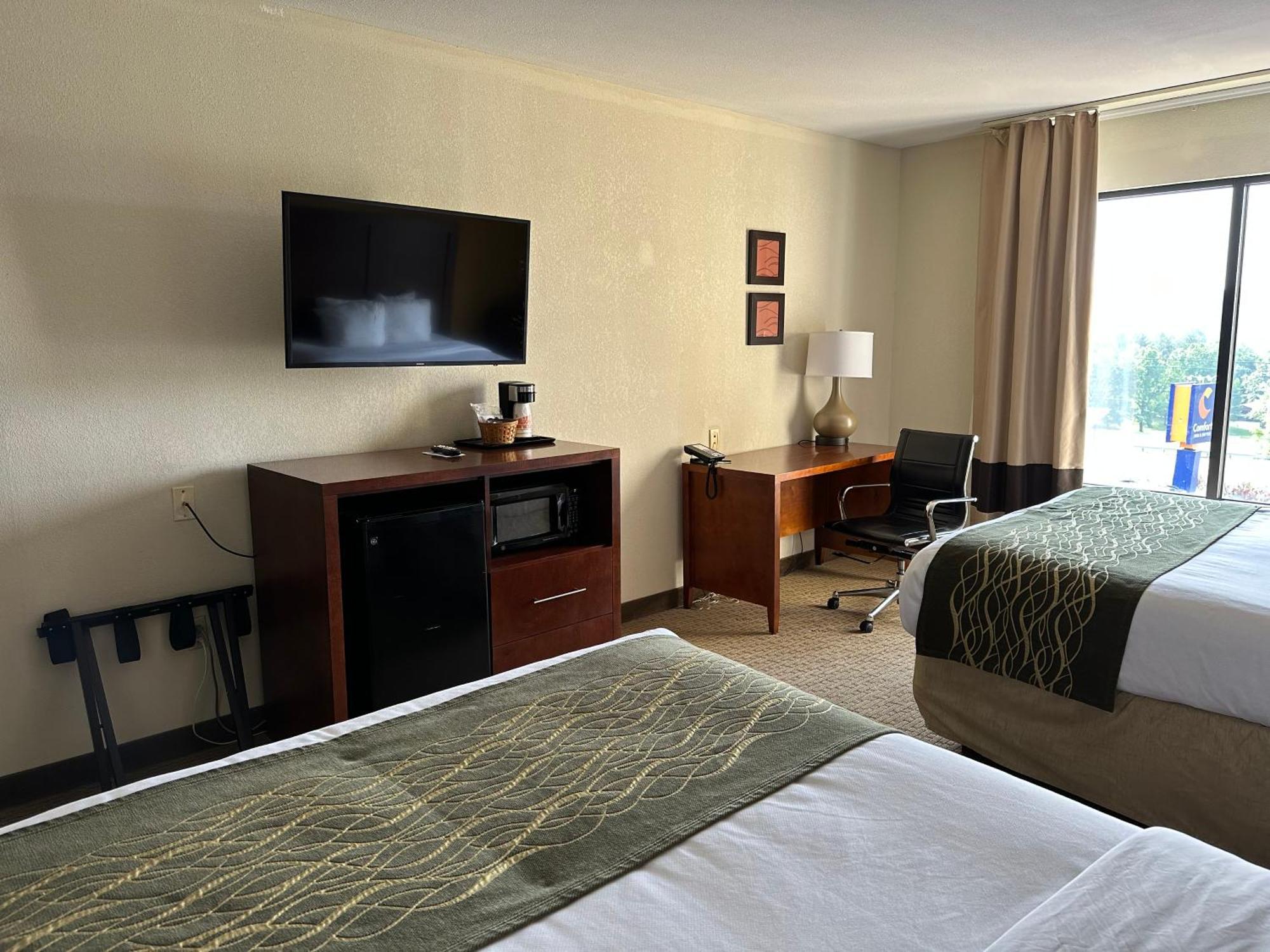 Comfort Inn & Suites Rogersville Екстериор снимка